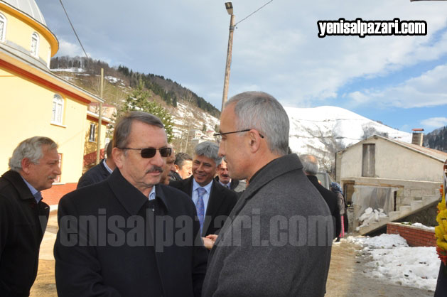 Çaykur Genel Müdürü İmdat Sütlüoğlu Rektör Karaman'ı acılı gününde yalnız bırakmadı