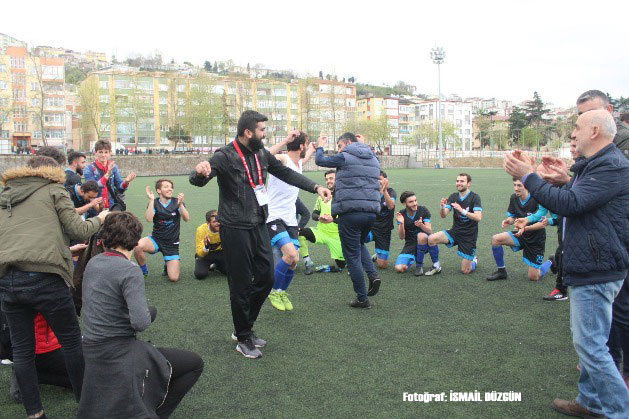 Ağasar Çepnispor, play off şampiyonluğunu işte böyle kutladı