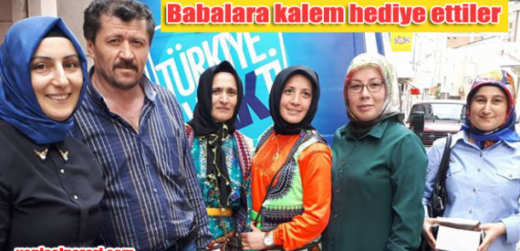 AK Parti Kadın Kolları Babalar Günü’nü unutmadı