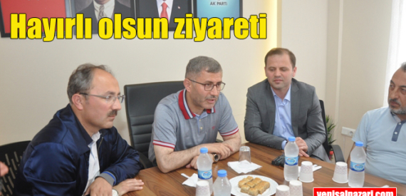 Üsküdar Belediye Başkanı Hilmi Türkmen AK Parti Şalpazarı İlçe Teşkilatını ziyaret etti