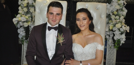 Cansu Özen Tirebolu’ya gelin gitti