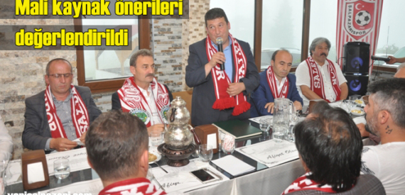 Şalpazarıspor yöneticileri yeni sezon öncesi Zirve Otel’deki yemekte buluştu