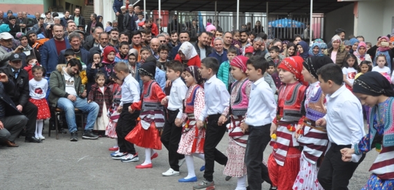 Şalpazarı’nda 23 Nisan Ulusal Egemenlik ve Çocuk Bayramı coşkuyla kutlandı