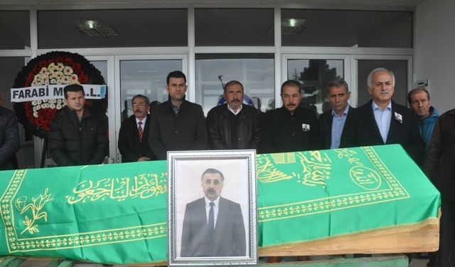 Öğretmen Ramazan Yılmaz dualarla ebediyete uğurlandı