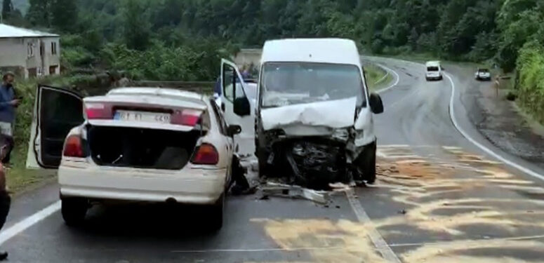 Değirmenyanı’nda feci trafik kazası: Lise Öğretmeni Mahmut tok hayatını kaybetti