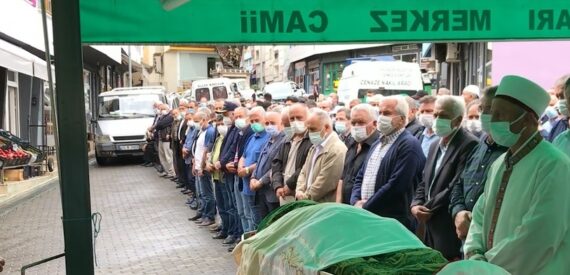 Kemençeci Mustafa Özdemir’in cenazesi toprağa verildi