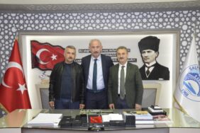 ataman refik kurukiz ve ozdemir baristirdi