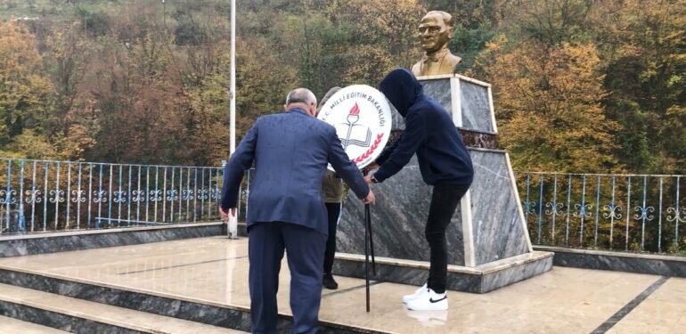 24 Kasım Öğretmenler Günü kutlandı