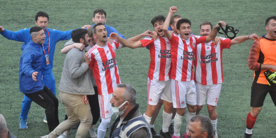 Şalpazarıspor lider Arsinspor FK’ya boyun eğmedi : 3-3