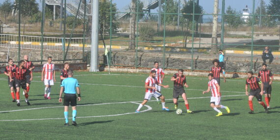 Şalpazarıspor Kalkınmaspor’u 4-2 mağlup etti