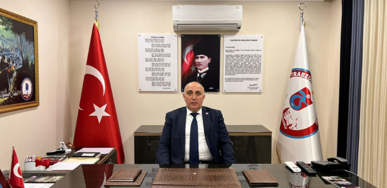 Necati Selvitop İstanbul Anadolu Yakası Trabzonlular Derneği Başkanı seçildi