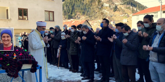 Ayşe Tarhan’ın cenazesi Sayvançatak’ta toprağa verildi