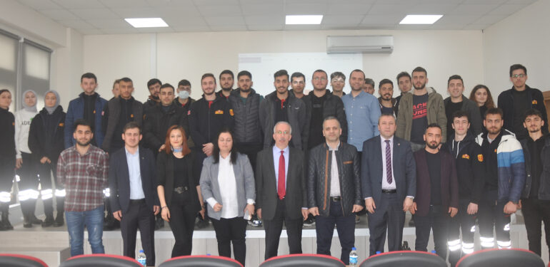 Şalpazarı MYO’da bağımlılıkla ilgili konferans verildi