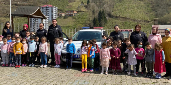 Anaokulu öğrencilerine polislik mesleği tanıtıldı