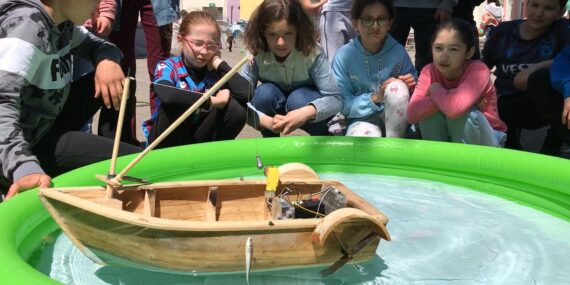 Şalpazarı Atatürk Ortaokulu öğrencilerinin projeleri büyük ilgi gördü