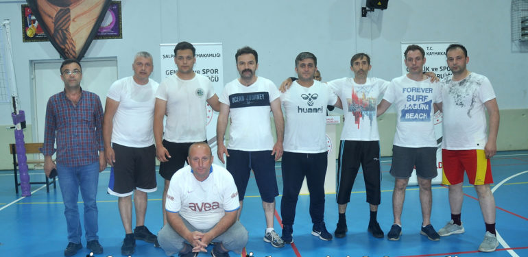 Şalpazarı Gençlik ve Spor İlçe Müdürlüğü Kurumlar Arası Voleybol Turnuvası başladı