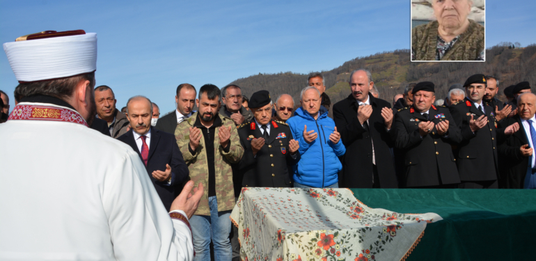 Fatma Çırakoğlu’nun cenazesi Çarlaklı Mahallesi’nde toprağa verildi