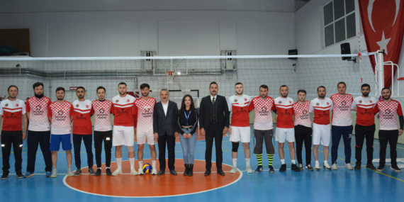 Yeni yılın ilk Kaymakamlık Voleybol Turnuvası başladı