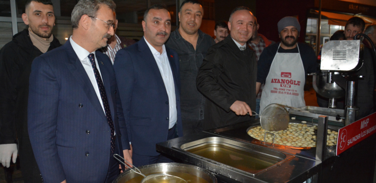 Şalpazarı’nda merhum Alparslan Türkeş’in vefatının yıldönümünde Kur’an okutuldu