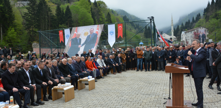 Şalpazarı Millet Bahçesi’nde bayramlaşma