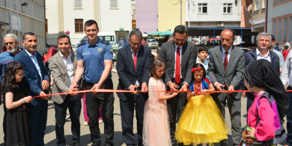 Şalpazarı Atatürk İlk ve Ortaokulu kermes ve sergi düzenledi