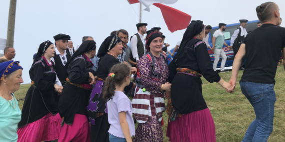 Şalpazarı, Beşikdüzü ve Tonya İzmiş Karabdal Şenliği’nde buluştu