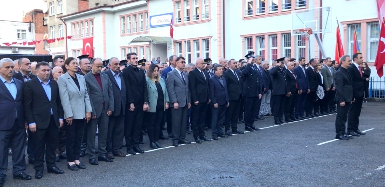 Gazi Mustafa Kemal Atatürk’ü saygıyla andık