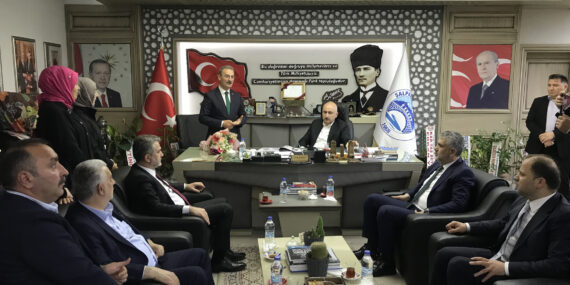 AK Partili vekillerden Refik Kurukız’a tebrik ziyareti