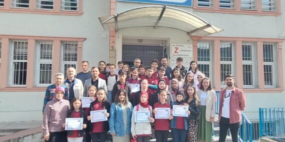 Şalpazarı Atatürk Ortaokulu’nun “Bursluluk Sınavı” başarısı