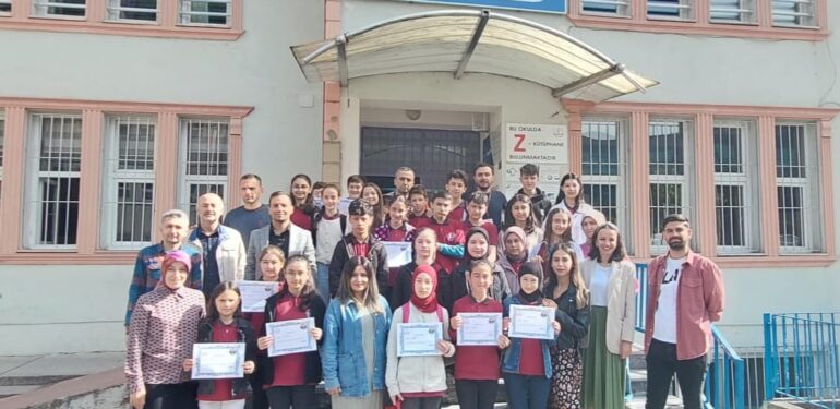 Şalpazarı Atatürk Ortaokulu’nun “Bursluluk Sınavı” başarısı