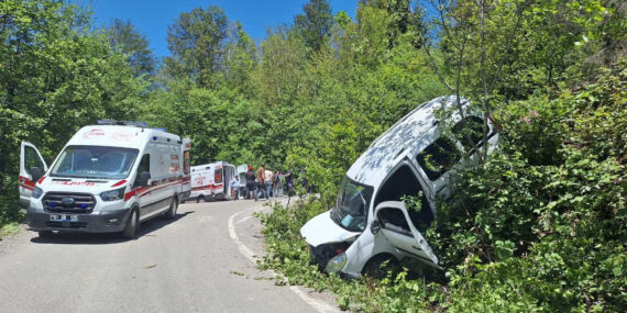 Sis Dağı yolunda meydana gelen kazada 9 kişi yaralandı