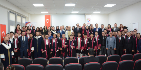 Şalpazarı MYO 4’üncü dönem mezunları kep fırlattı